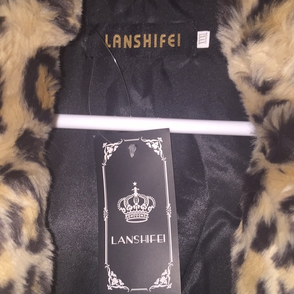 Faux leopard coat. - Picture 2 of 3